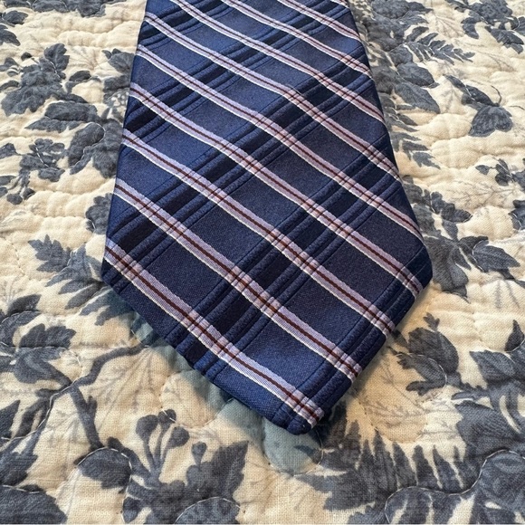 IKE Behar Repp Tie Blue & Lavender Stripes Imported Silk Hand Tailored 58”x3.5” - Picture 6 of 10